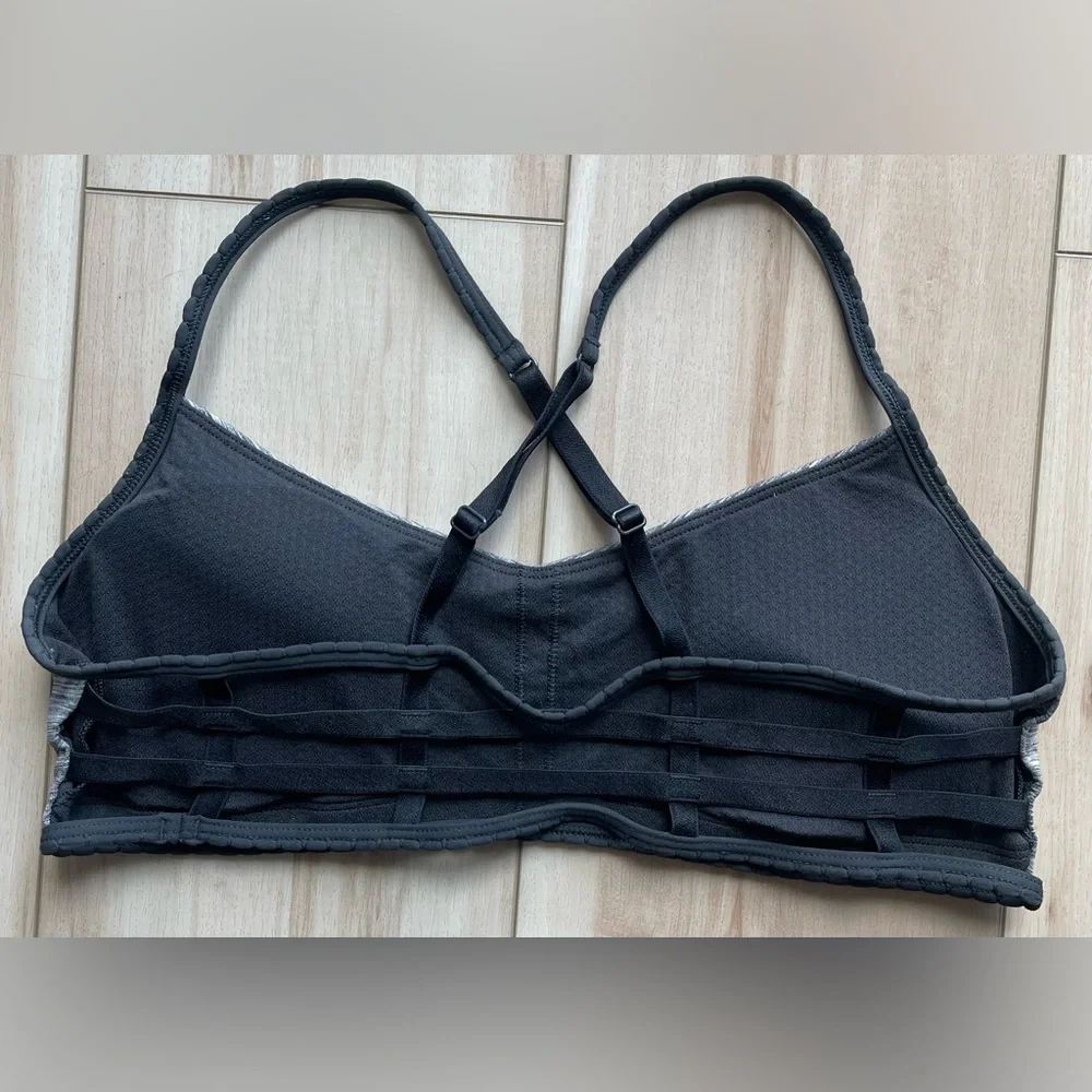 Lululemon Hot Spell BraSpace Dye Camo Seal Grey Deep Coal / Deep Coal